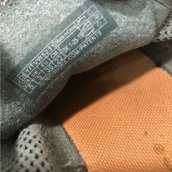 Vionic Joey Mesh Sneakers - Picture 9 of 10